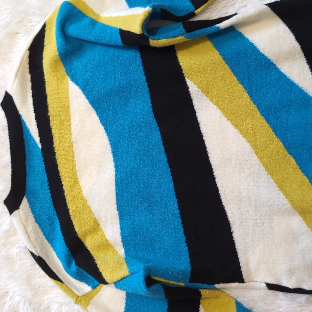 Alison Sheri Abstract Striped Acrylic Sweater Black/Blue/Lime/White Size Medium - Picture 6 of 10